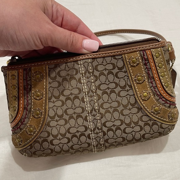 Rare vintage COACH wristlet - Picture 7 of 9